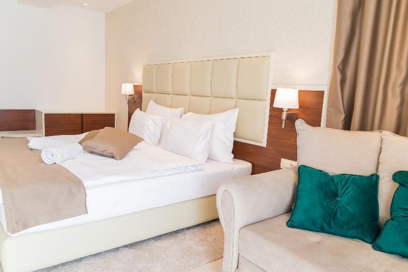 Hotel Kadmo 4*